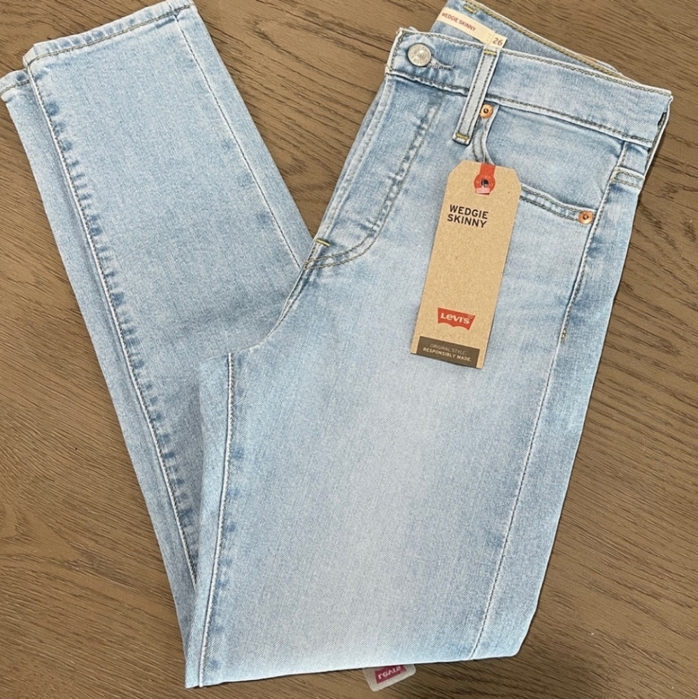 NWT Levi's Wedgie Skinny High Waist Jeans - Picture 5 of 6